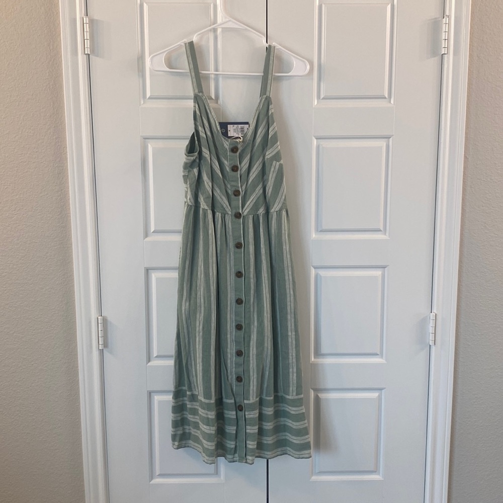 Universal Threads MIDI Dress